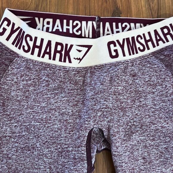 Gymshark purple burgundy fitness pants capris size small - Picture 2 of 4